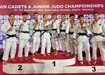 Канадалық қақпашы «Барыс» құрамынан кетті