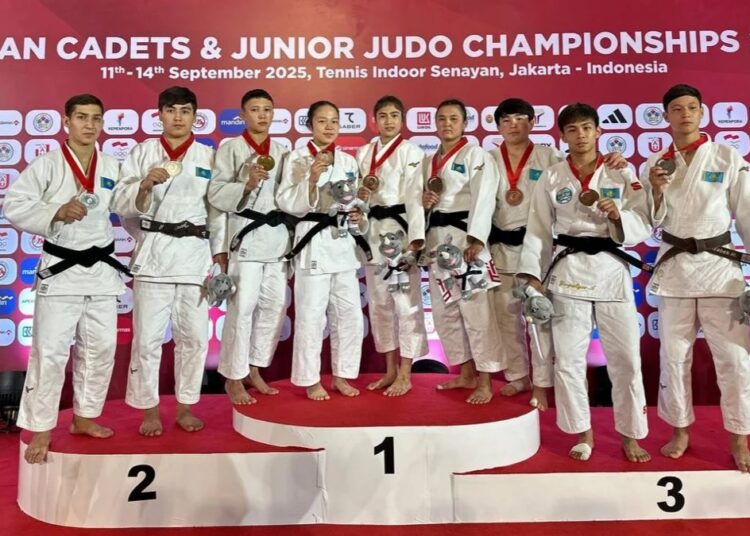 Канадалық қақпашы «Барыс» құрамынан кетті