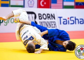 Футболдан Қазақстан құрамасы дайындығын толық құрамда бастады