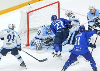 Футболдан Қазақстан құрамасы дайындығын толық құрамда бастады