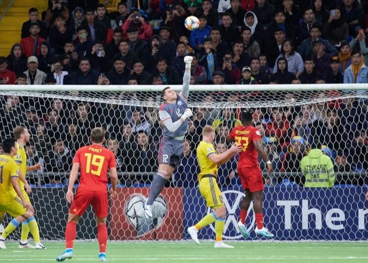 Футболдан Қазақстан құрамасы дайындығын толық құрамда бастады