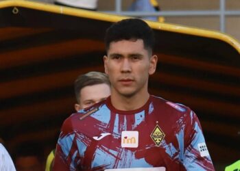 Анарбековтың ақыл тісі сынып, мойыны жыртылып кетіпті