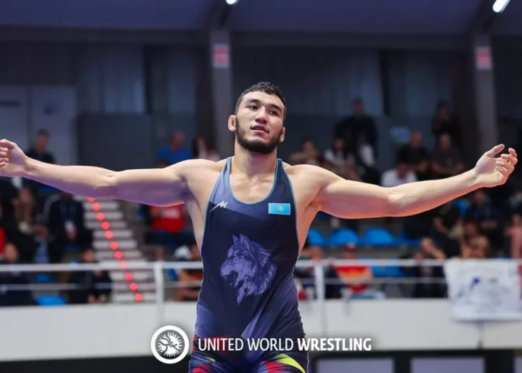 Шерхан Қалмырза қажылыққа барады