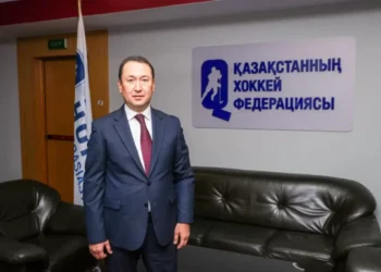 Шерхан Қалмырза қажылыққа барады