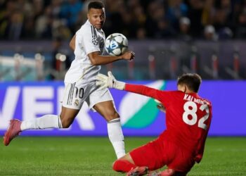 3 қақпашы пенальти қайтарды – «Қайрат» қақпашылар шеберханасына айналып келеді