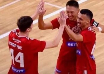 Жәнібек Әлімханұлы үш белбеу сарапқа салынатын тарихи жекпе-жекке қол қойды