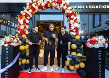 Хабиб Нурмагомедов Дубайда дүкен ашты