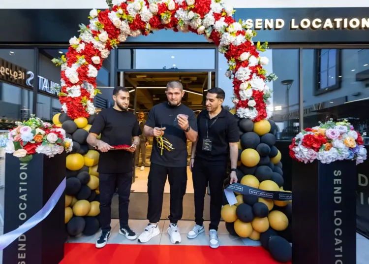 Хабиб Нурмагомедов Дубайда дүкен ашты