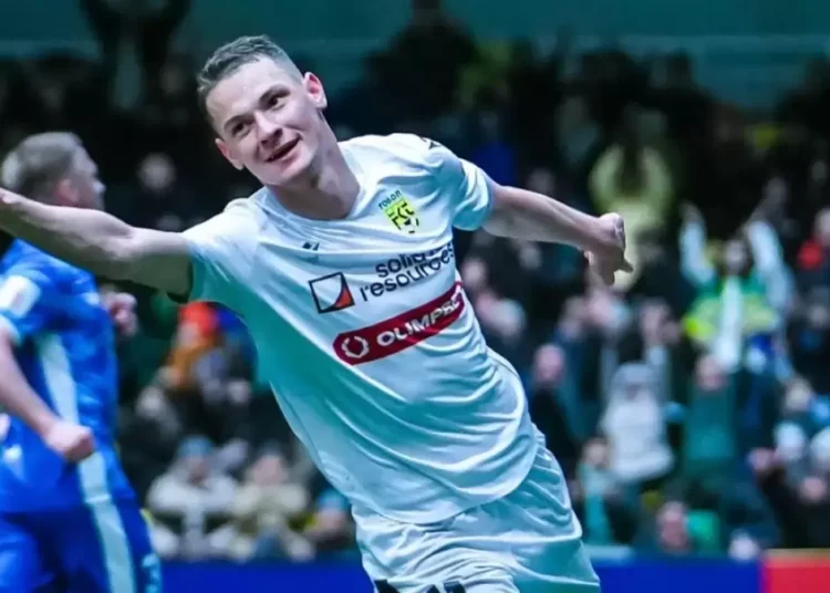 Өзбек боксшысы қазақты Олимпиада медалінен айырмақ