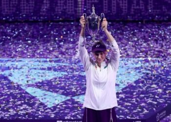 Геннадий Головкин Бангкокта Asian Boxing басшылығымен кездесті