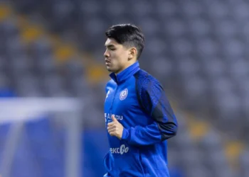 Эдинсон Кавани мансабын аяқтады