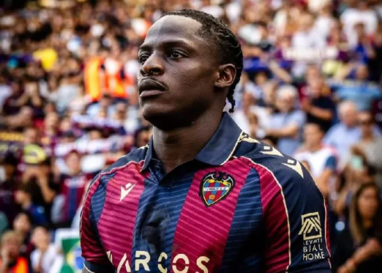 Эдинсон Кавани мансабын аяқтады