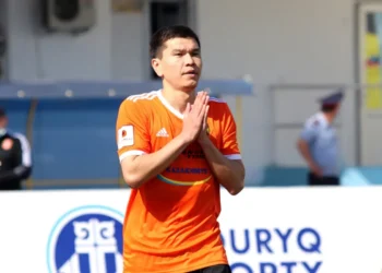 Қазақстандық футболшы шетелдік клубтардың ұсынысынан бас тартты