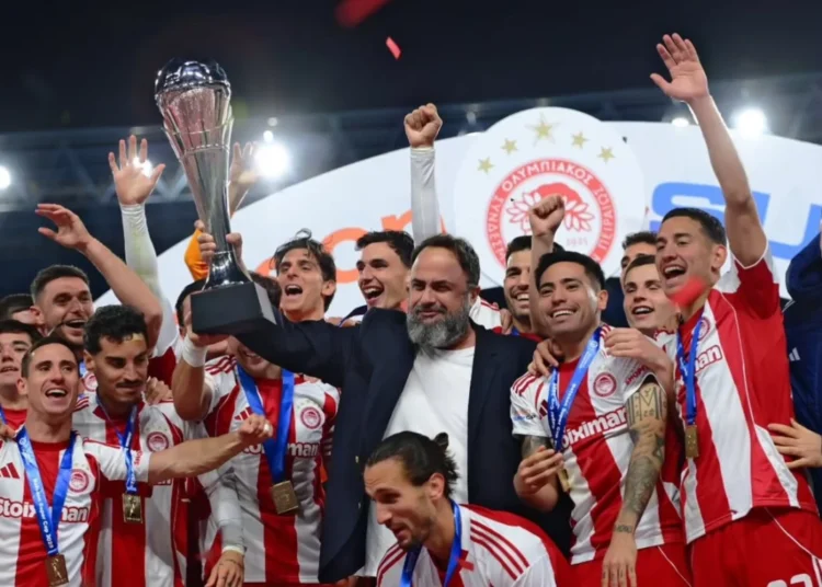 Қазақстандық футболшы шетелдік клубтардың ұсынысынан бас тартты