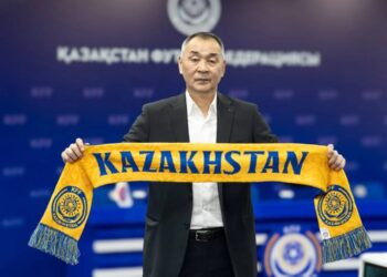 Байсуфинов ұлттық құрама бас бапкері қызметіне үшінші рет тағайындалды