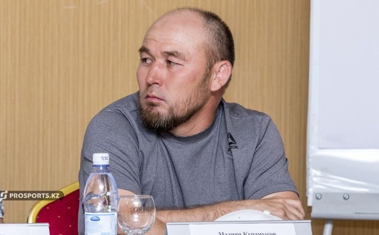 Күрес федерациясы бас бапкермен адамша қоштаспады