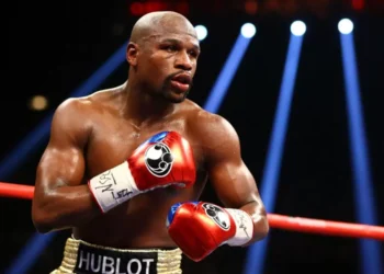 Флойд Мейвезер «Темір Майкпен» жұдырықтаспақ