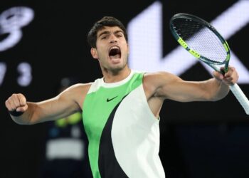 «Барыс» «Амурға» буллиттен есе жіберді