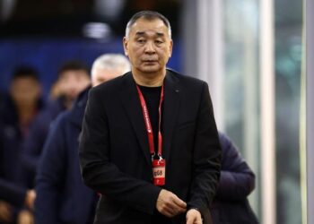 Байсуфинов штабқа шетелдік маманды шақырудан бас тартты