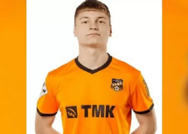 Ресейлік жас футболшы қызының көзінше анасын өлтірді — БАҚ