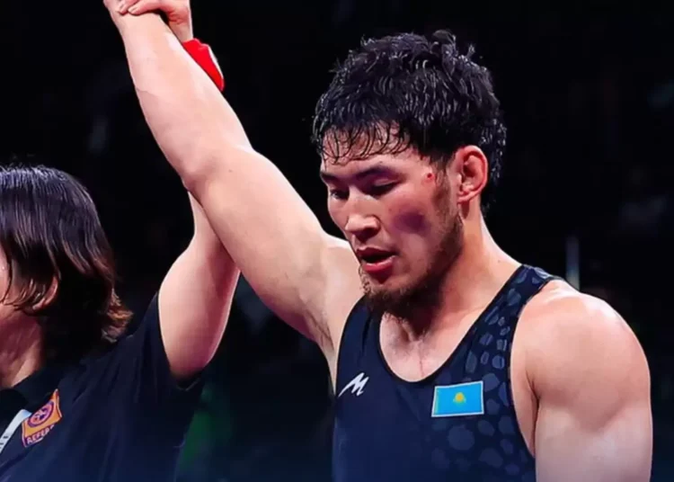 Алматбек Аманбек Азия чемпионатында топ жарды