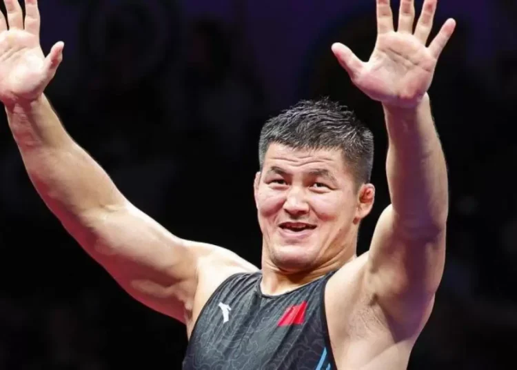 Қытайдағы қазақ балуаны Бекзат Үркімбаймен белдесуден бас тартты