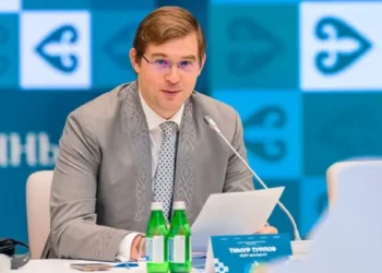 Турлов басшы болғалы шахматшылар жалақысыз қалды
